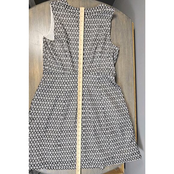 J.Crew Embroidered Cotton Fit Flare Dress Black White Sleeveless Size 10 - Picture 7 of 9